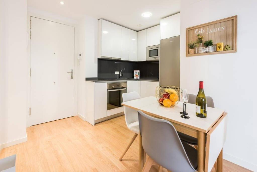 Chamberi Con Jardin B By Regalatemadrid Com Apartment Luaran gambar